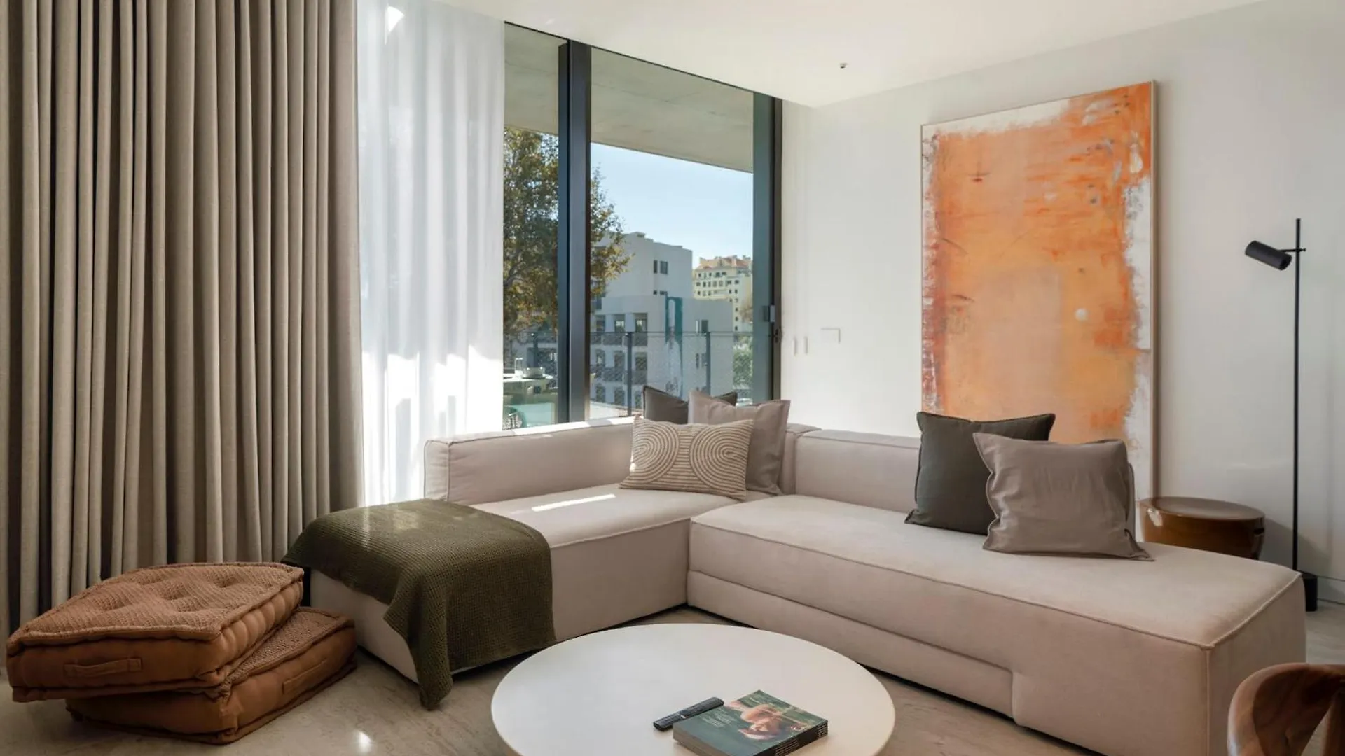 아파트 Savoy Monumentalis I By An Island Apart 푼샬